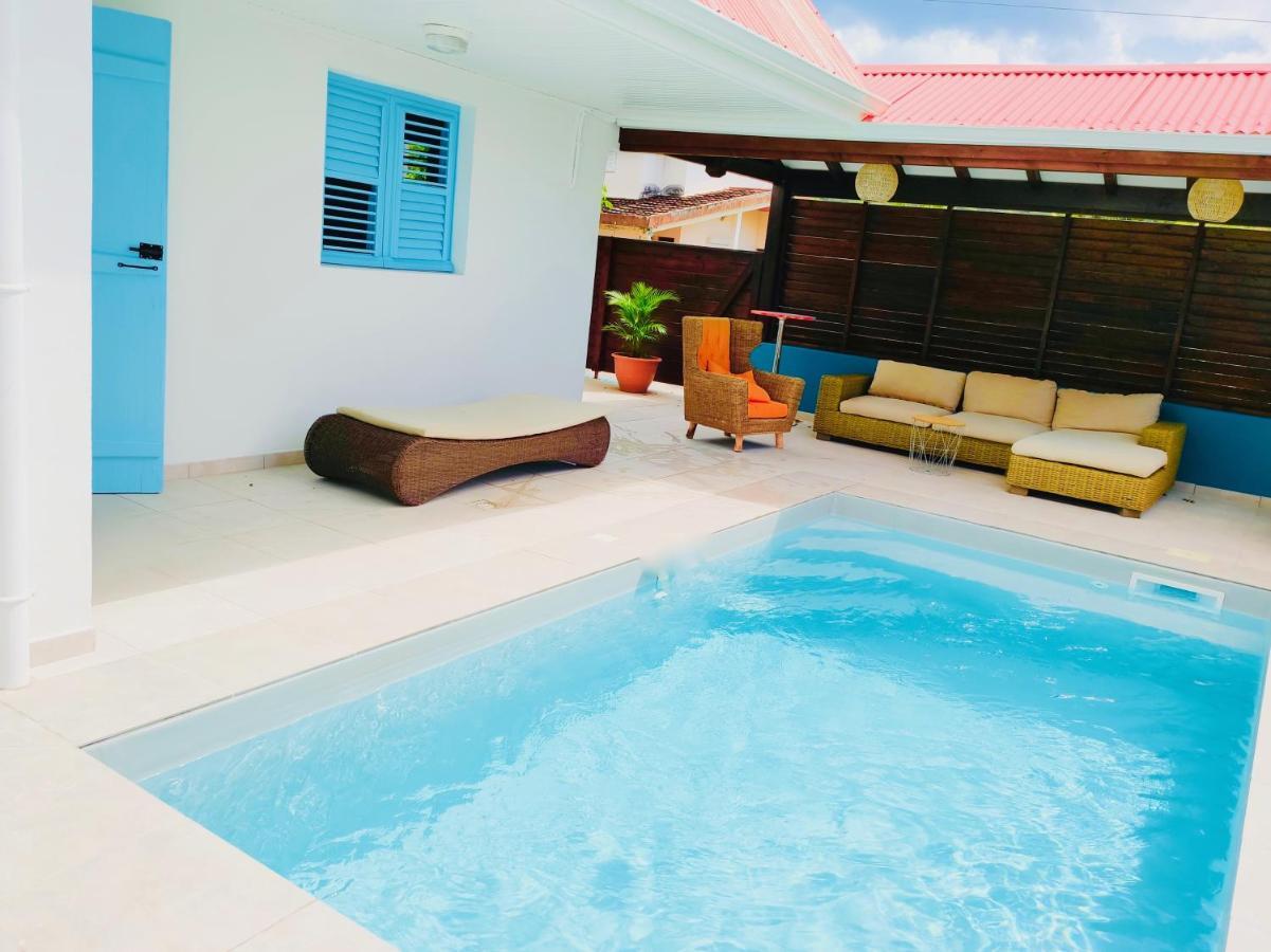 Location Maison Bleue Avec Piscine Privative Au Carbet Martinique Le Carbet Exterior foto