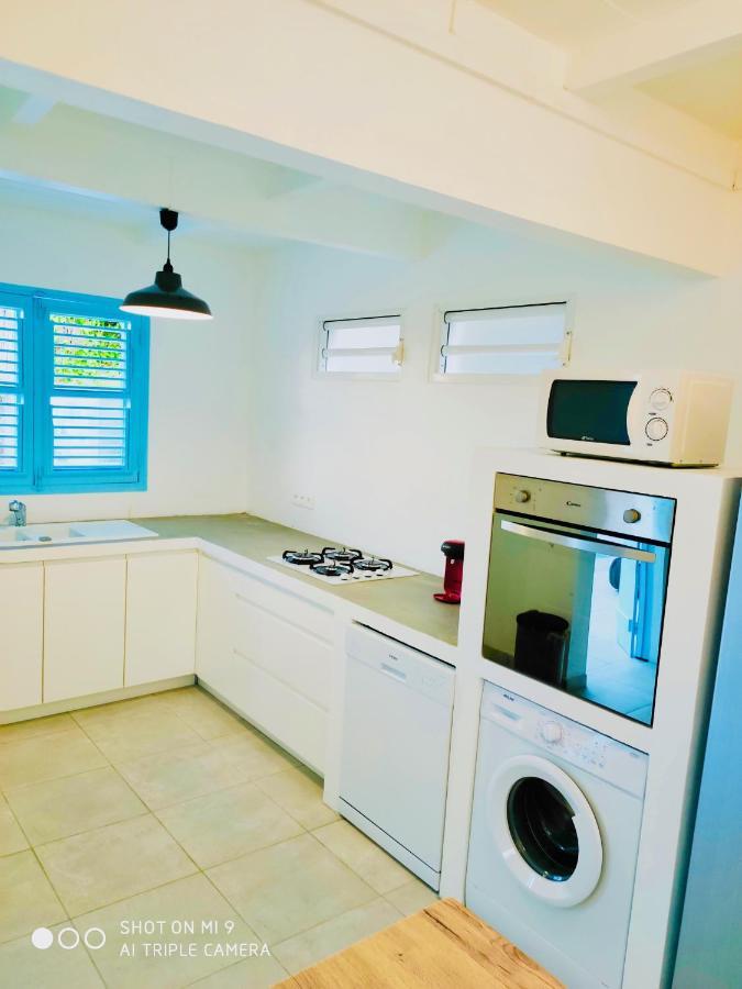 Location Maison Bleue Avec Piscine Privative Au Carbet Martinique Le Carbet Exterior foto